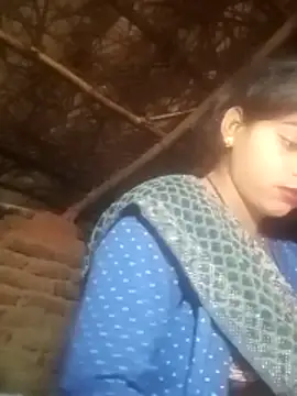 Snapshot of Mohni_sekhavat chatting on December 15, 6:12 pm Mohni sekhavat online show from December 15, 6:12 pm