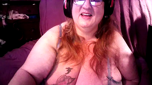 jade-belle online show from February 15, 8:02 am