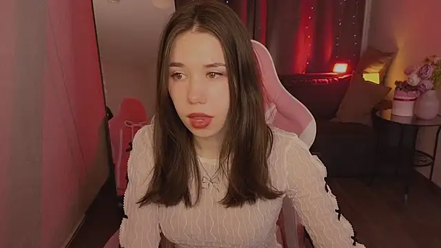 Nicoll Cherry online show from February 5, 5:45 am