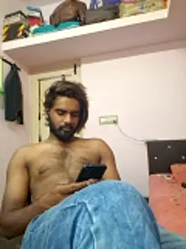 suhxil79 online show from May 3, 9:48 am