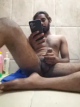 suhxil79 online show from May 9, 7:30 pm