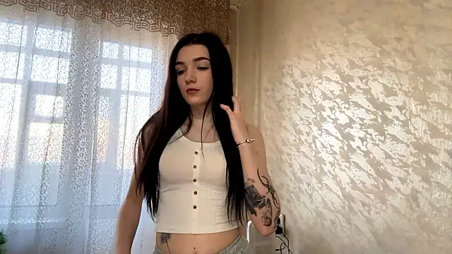 Snapshot of IsabellaWave chatting on February 23, 10:45 am IsabellaWave online show from February 23, 10:45 am