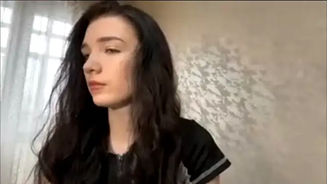 Snapshot of IsabellaWave chatting on March 5, 10:55 am IsabellaWave online show from March 5, 10:55 am