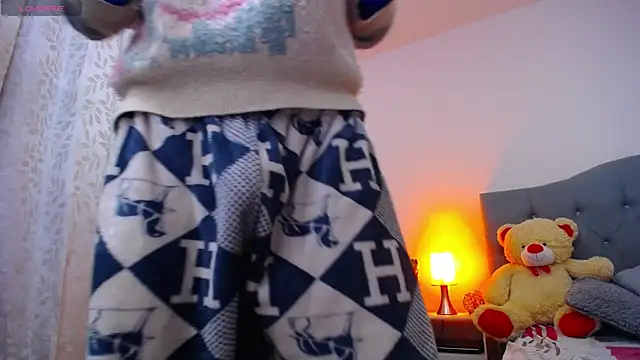 TOMBOYSEXX online show from December 21, 11:28 am