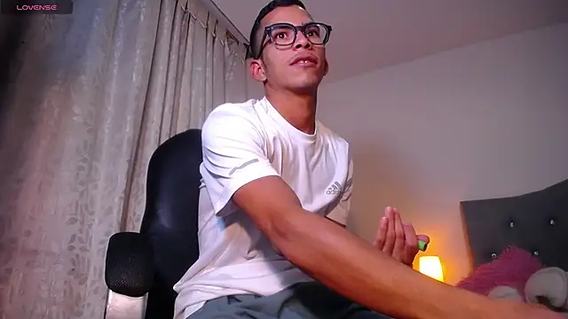 TOMBOYSEXX online show from July 2, 12:43 am