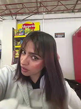 MissCutte  online show from February 11, 10:15 pm