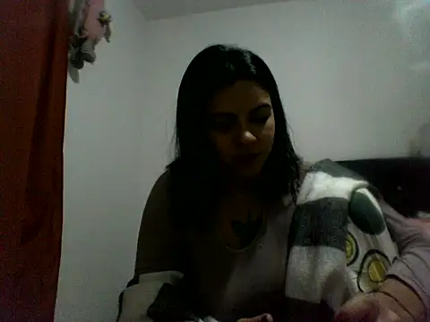 luluclark69 online show from May 25, 1:11 am