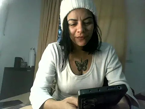 luluclark69 online show from June 4, 11:38 am