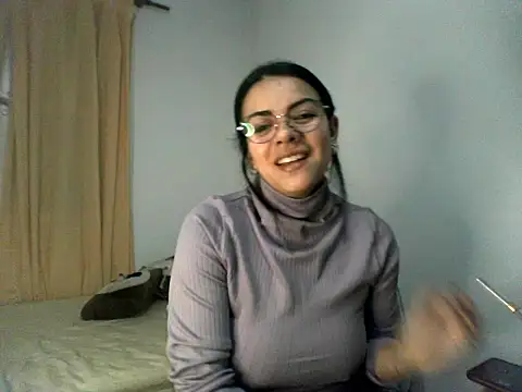 luluclark69 online show from June 8, 10:32 pm