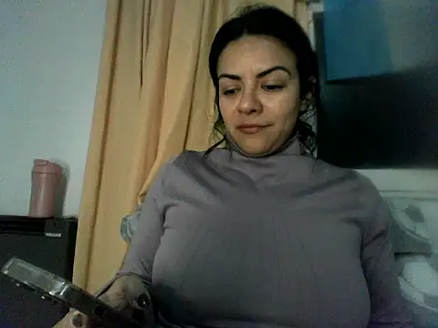 luluclark69 online show from June 16, 12:02 am