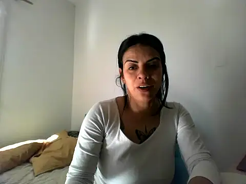 luluclark69 online show from July 9, 4:44 pm