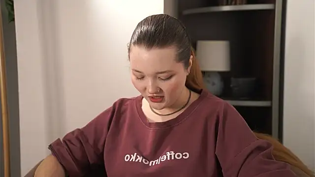 Snapshot of CarlitaWyler chatting on December 18, 12:00 pm CarlitaWyler online show from December 18, 12:00 pm