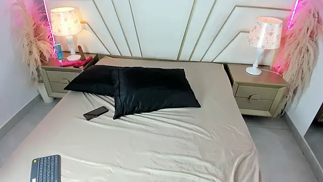 Zara Vidal online show from March 14, 3:45 am