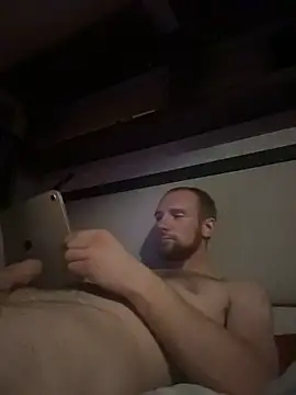 SparkledExtern online show from January 19, 8:51 am