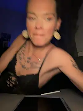 vinique99 online show from February 17, 12:07 am