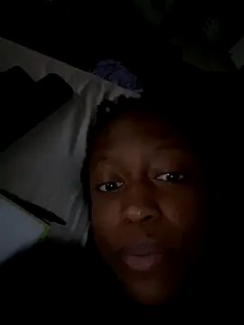 LauraAurora online show from December 13, 10:26 pm