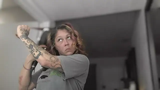 tialuna x69 online show from January 8, 8:27 am