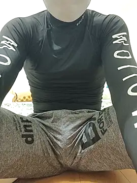 Snapshot of zhezhe_11 chatting on December 16, 3:17 pm zhezhe 11 online show from December 16, 3:17 pm