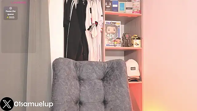Snapshot of Samuel_up01 chatting on April 2, 3:48 am Samuel up01 online show from April 2, 3:48 am