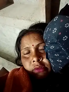 Shreya pandit online show from March 1, 12:23 am