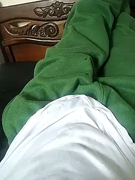 Snapshot of Jucas777 chatting on December 17, 8:37 pm Jucas777 online show from December 17, 8:37 pm