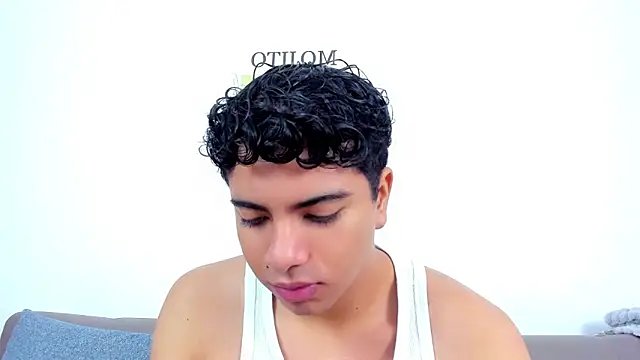 cherry blossom77 online show from December 22, 12:24 pm