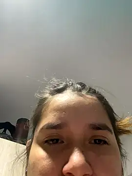 Snapshot of R-OMINALAPELIGROSA21 chatting on December 15, 1:21 am R-OMINALAPELIGROSA21 online show from December 15, 1:21 am