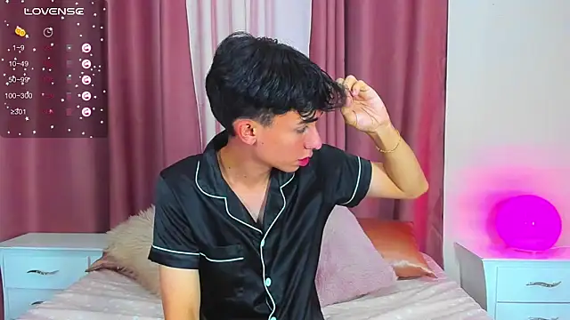 starboyy 77 online show from January 7, 12:40 pm