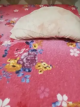 Fannyfoxfi online show from January 14, 9:15 am