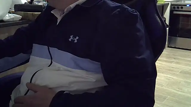 Snapshot of Zetros_15 chatting on March 13, 4:41 am Zetros 15 online show from March 13, 4:41 am