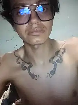 Snapshot of don_Juan007 chatting on December 15, 3:00 am don Juan007 online show from December 15, 3:00 am