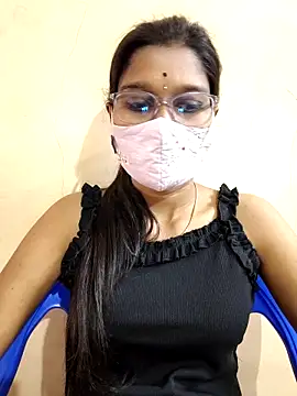 Snapshot of Nithya_Nith chatting on February 4, 4:51 am Nithya Nith online show from February 4, 4:51 am