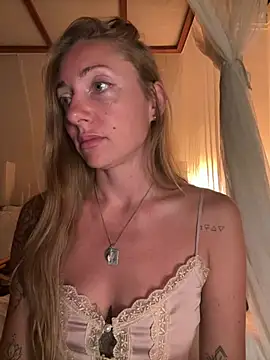 OpheliaRoxx online show from March 24, 10:26 pm