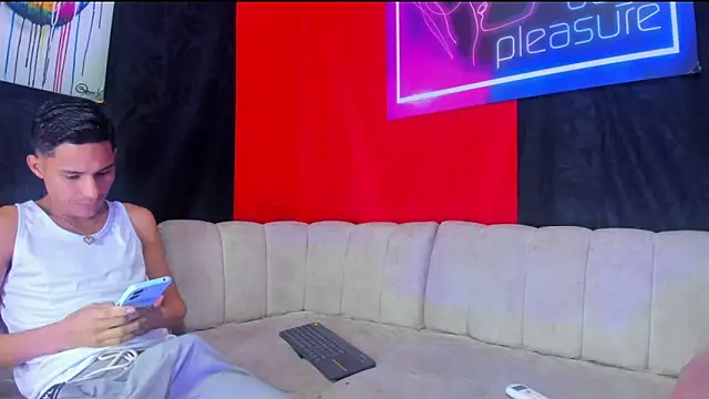 Damian and theo online show from January 8, 11:34 am