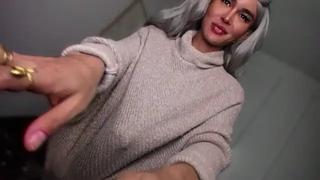 Snapshot of mxshemale_ladyboy chatting on February 9, 8:35 pm mxshemale ladyboy online show from February 9, 8:35 pm