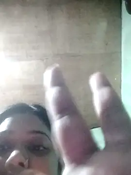 Snapshot of Yours_Muskan-16 chatting on December 15, 12:42 pm Yours Muskan-16 online show from December 15, 12:42 pm