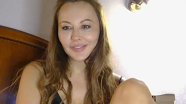 NessaMuti online show from December 22, 1:52 pm