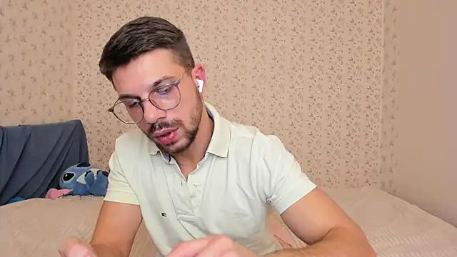 Tony Wolf online show from December 18, 9:43 pm