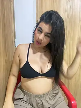 GabyFosterr14 online show from February 6, 8:45 pm