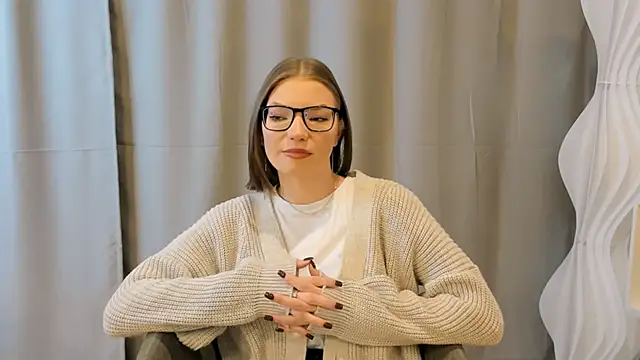 Snapshot of JeaneneWoltz chatting on December 16, 9:14 am JeaneneWoltz online show from December 16, 9:14 am