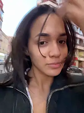 MiaMorenoo online show from January 7, 5:04 pm