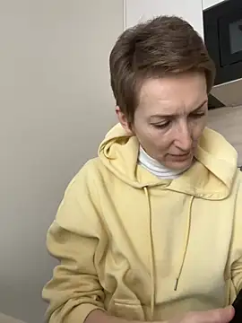 Sensual Flower online show from February 11, 7:35 am