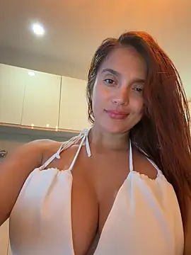 lara beker online show from June 9, 7:14 pm