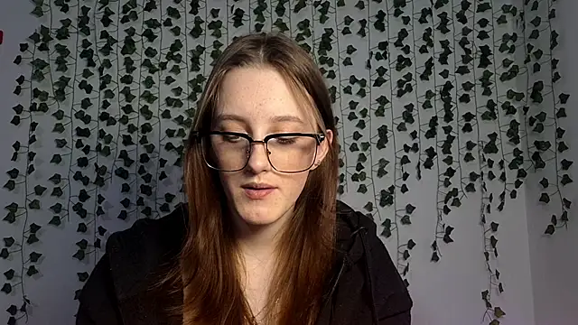 LisaBoddy online show from February 8, 1:58 pm