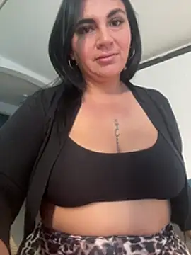 sophie-honey online show from February 9, 3:38 pm