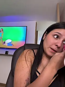Camila sanchez25 online show from May 27, 8:06 pm