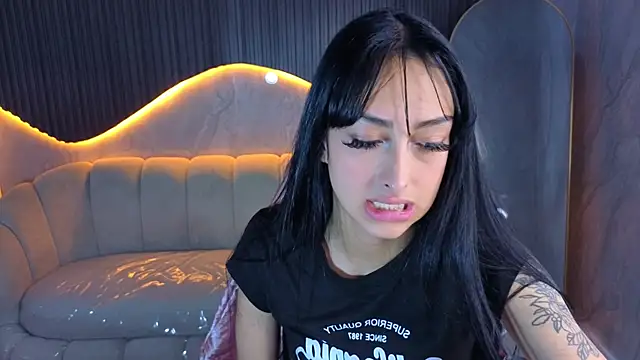 Snapshot of Tifany_Tx chatting on March 4, 12:33 pm Tifany Tx online show from March 4, 12:33 pm