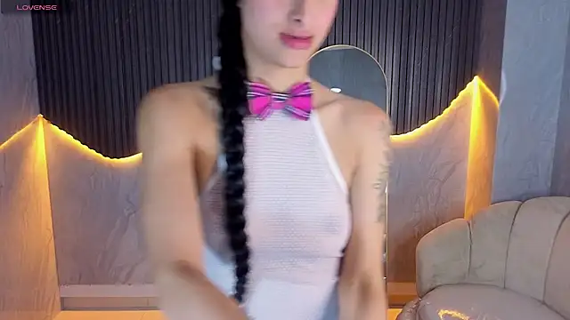 Tifany Tx online show from July 27, 8:05 pm