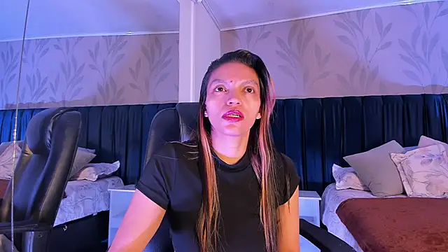 Ishtar 24 online show from January 8, 11:45 am