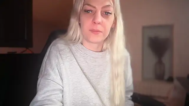 Melina Diamond online show from January 11, 6:35 pm